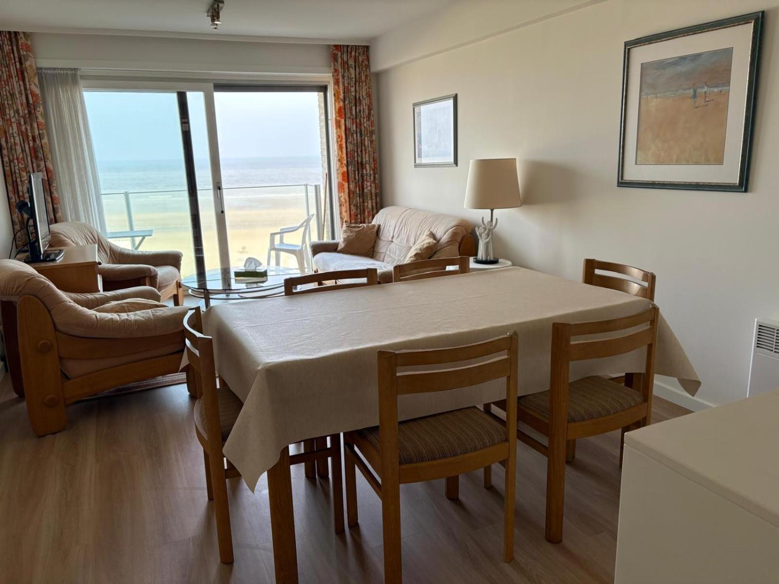 Seagull, Ruim En Volledig Vernieuwd Appartement Met Zeezicht In Westende Middelkerke Exterior photo